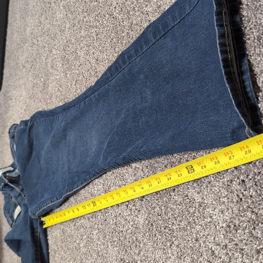 Levi Jeans - Picture 9 of 11